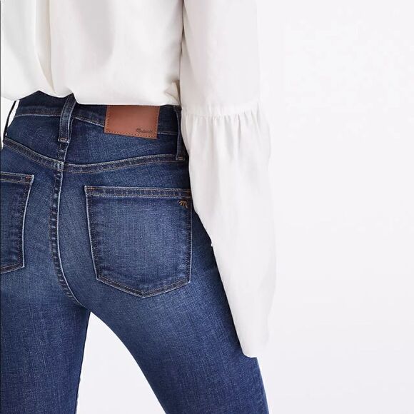 Madewell 9” High-Rise Skinny Jeans: Destructed Edition! 🔥 - Picture 4 of 11